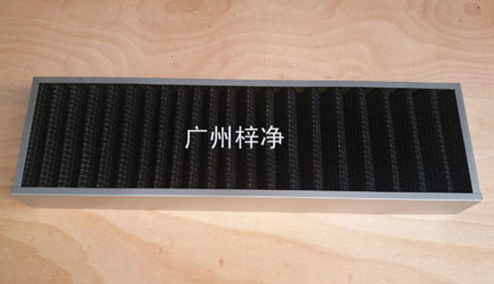 活性碳過濾器廣泛用于化學(xué)、制藥、食品、娛樂場所、需要凈化空氣的場所， 有害氣體如苯、甲醛、氨氣等的吸附脫除 溶劑的回收 ，采用活性炭氈比表面積大，吸附能力強(qiáng)，迅速處理各種有害氣體, 有效潔凈空氣對(duì)氣味的控制。